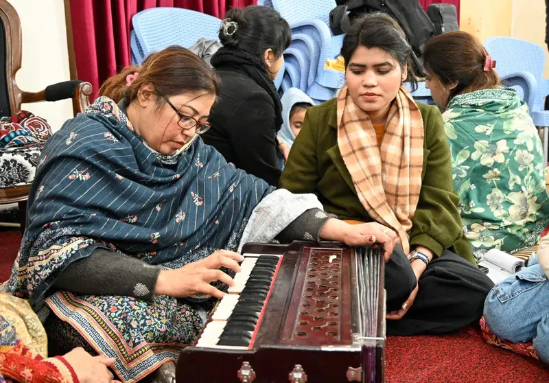 Women cooperative group